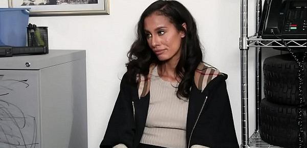  Gorgeous caramel skin MILF Kylie La Beau wwas caught on cam while shoplifting.She was investigated by a horny cop and ended up fucking her pussy.
